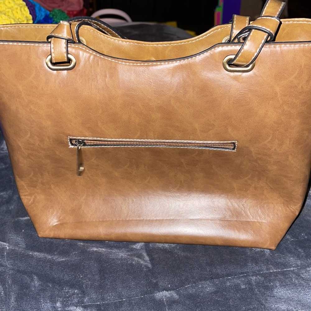Purse - Picture 2 of 4
